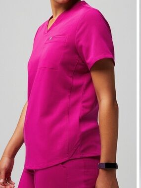Fabletics Magenta V-Neck Scrub set small